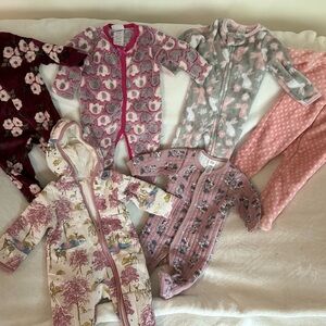 Bundle of Baby Girl Fleece Sleepers (3-6 Months) Warm Pajamas & Bunting Suit